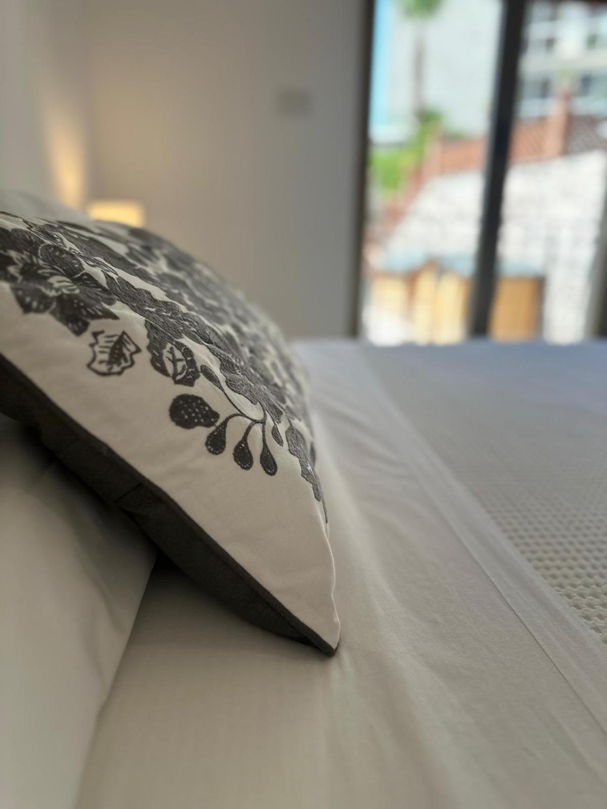 We Home Taormina Center With Parking Bagian luar foto